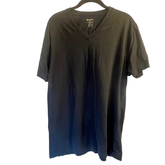 Sale Bench Men’s Tee M Black Short Sleeve V-Neck - Picture 2 of 8
